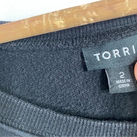 Torrid Black 'Party' Sequin Sweatshirt Size 2X - Picture 3 of 4